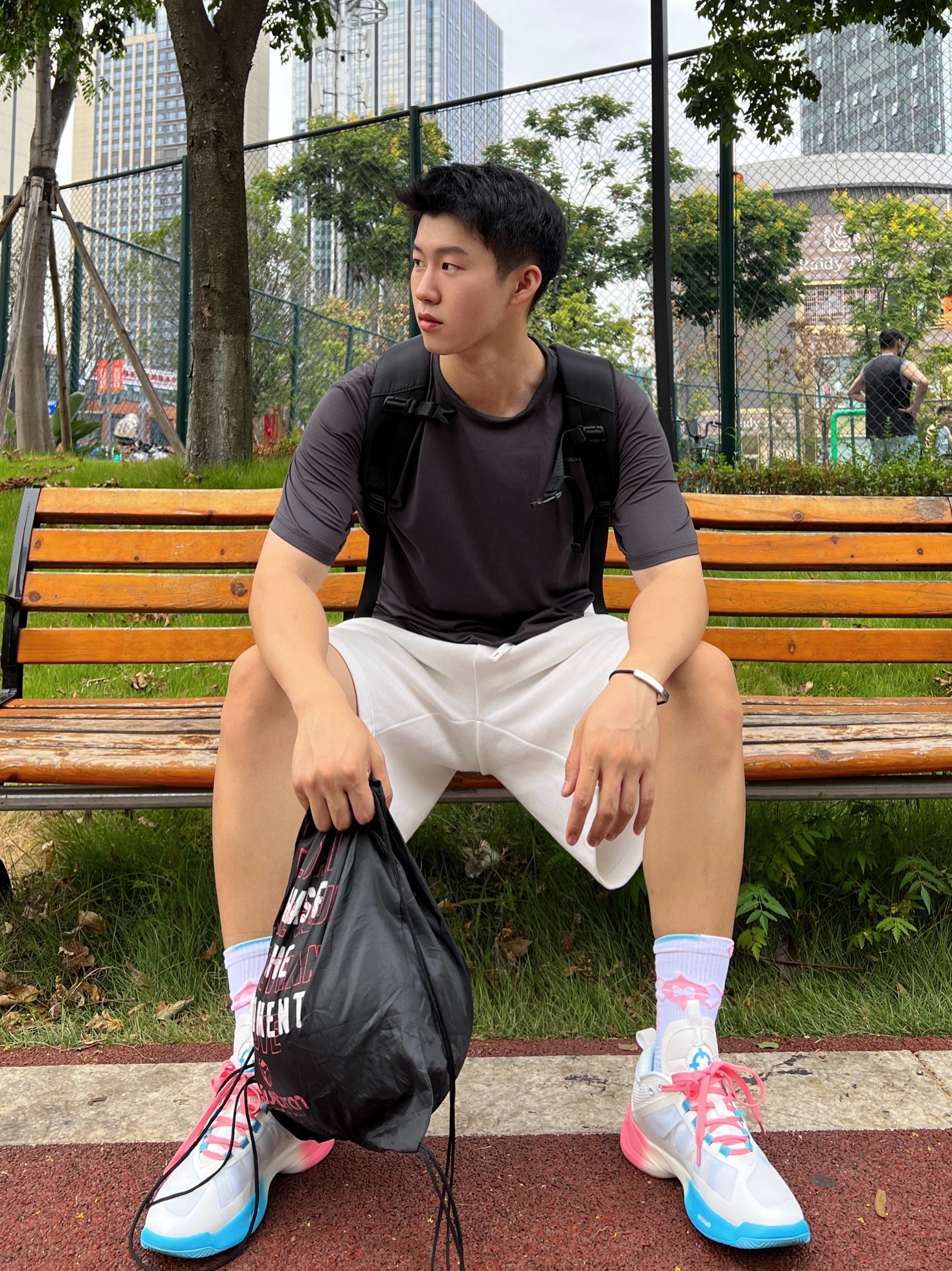 开学穿搭 🏀一起打球啊
