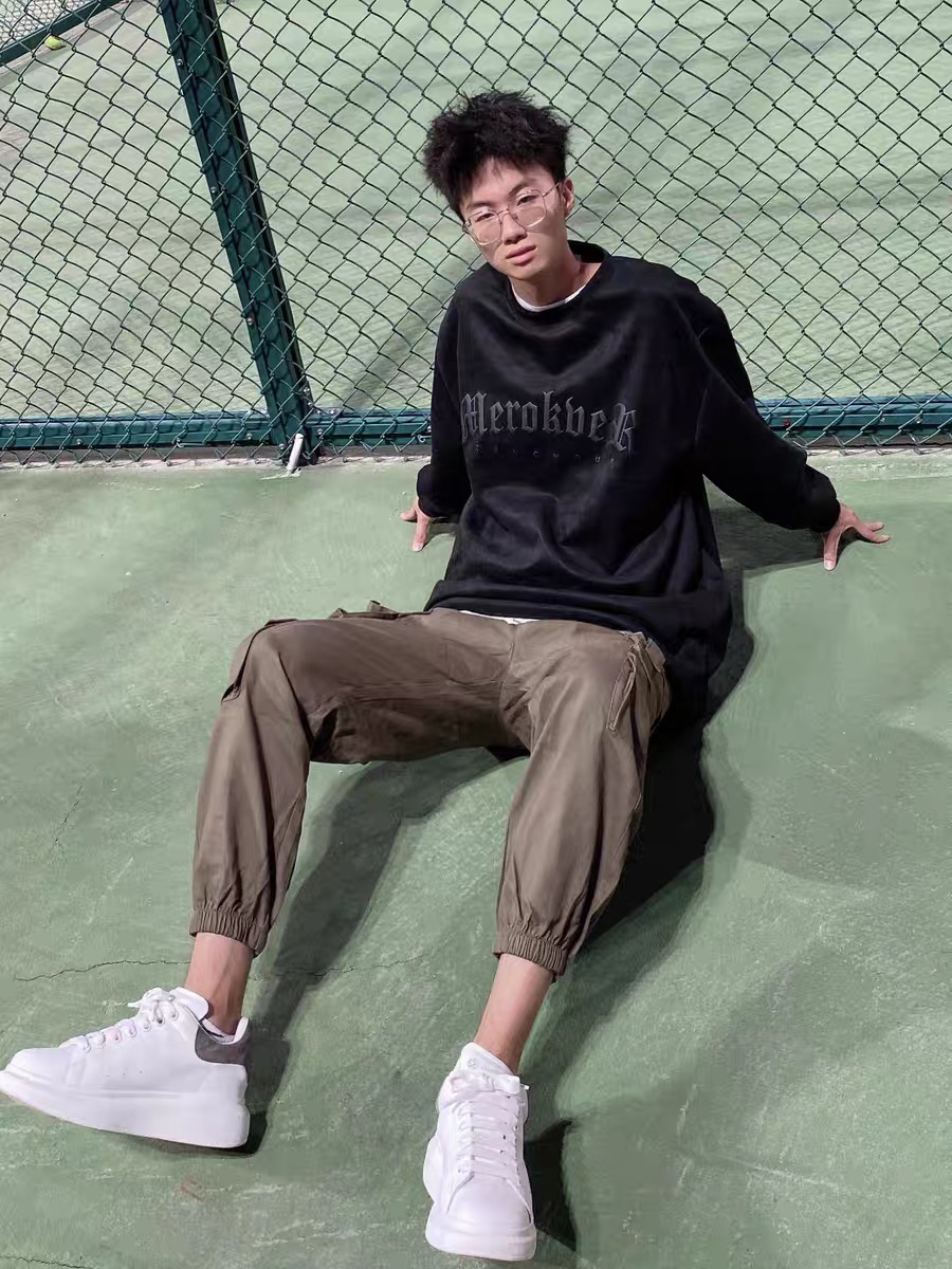 灰黑色系卫衣｜超日常