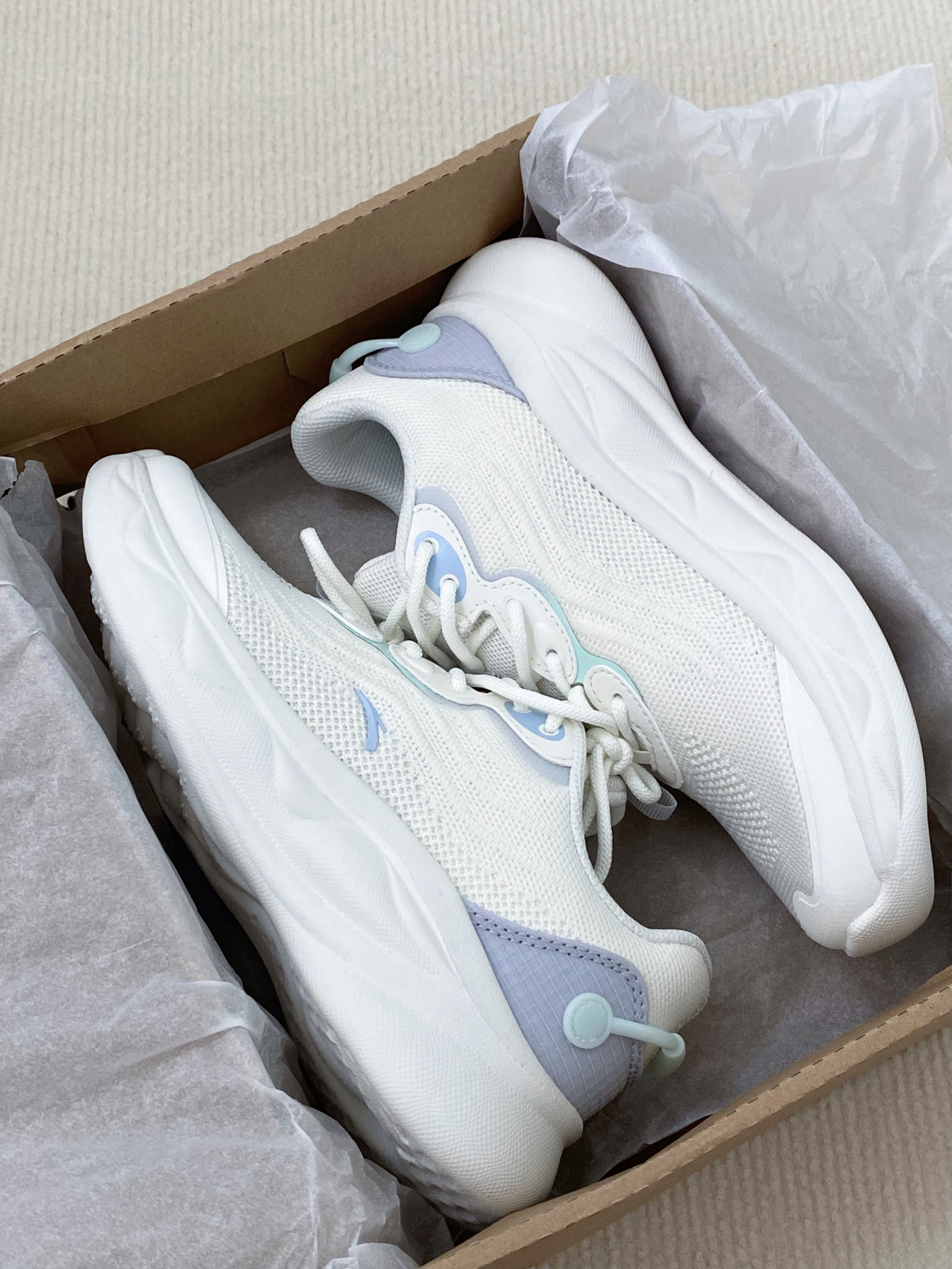 跳绳女孩必备！颜值和实力并存的运动鞋