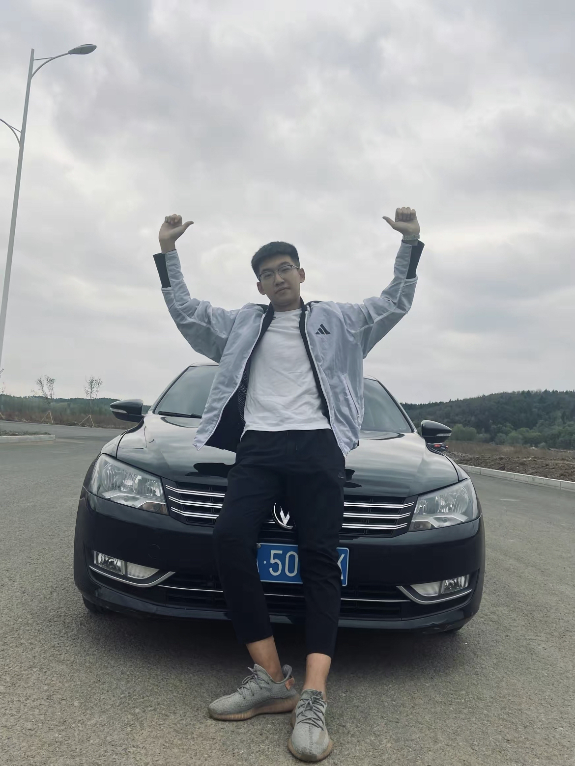 adidas 黑白棒球服YYDS!帅酷男孩出街必备