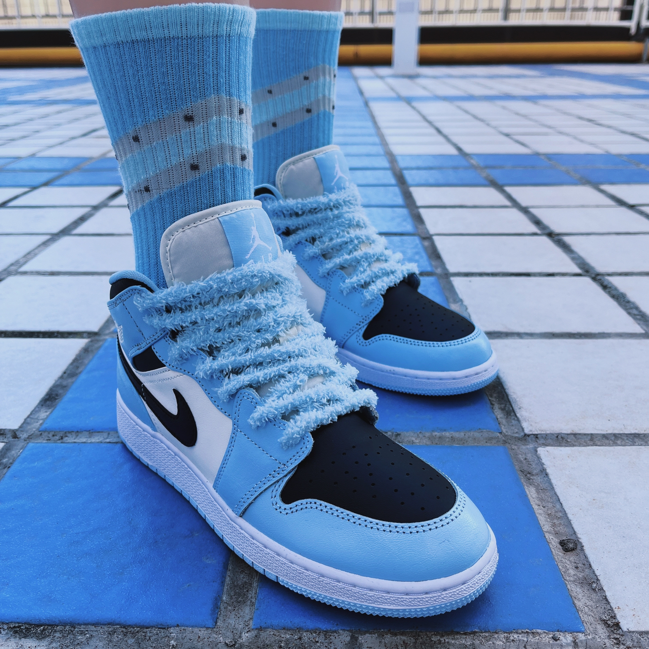 OOTD｜AJ1 Mid 白蓝🌐