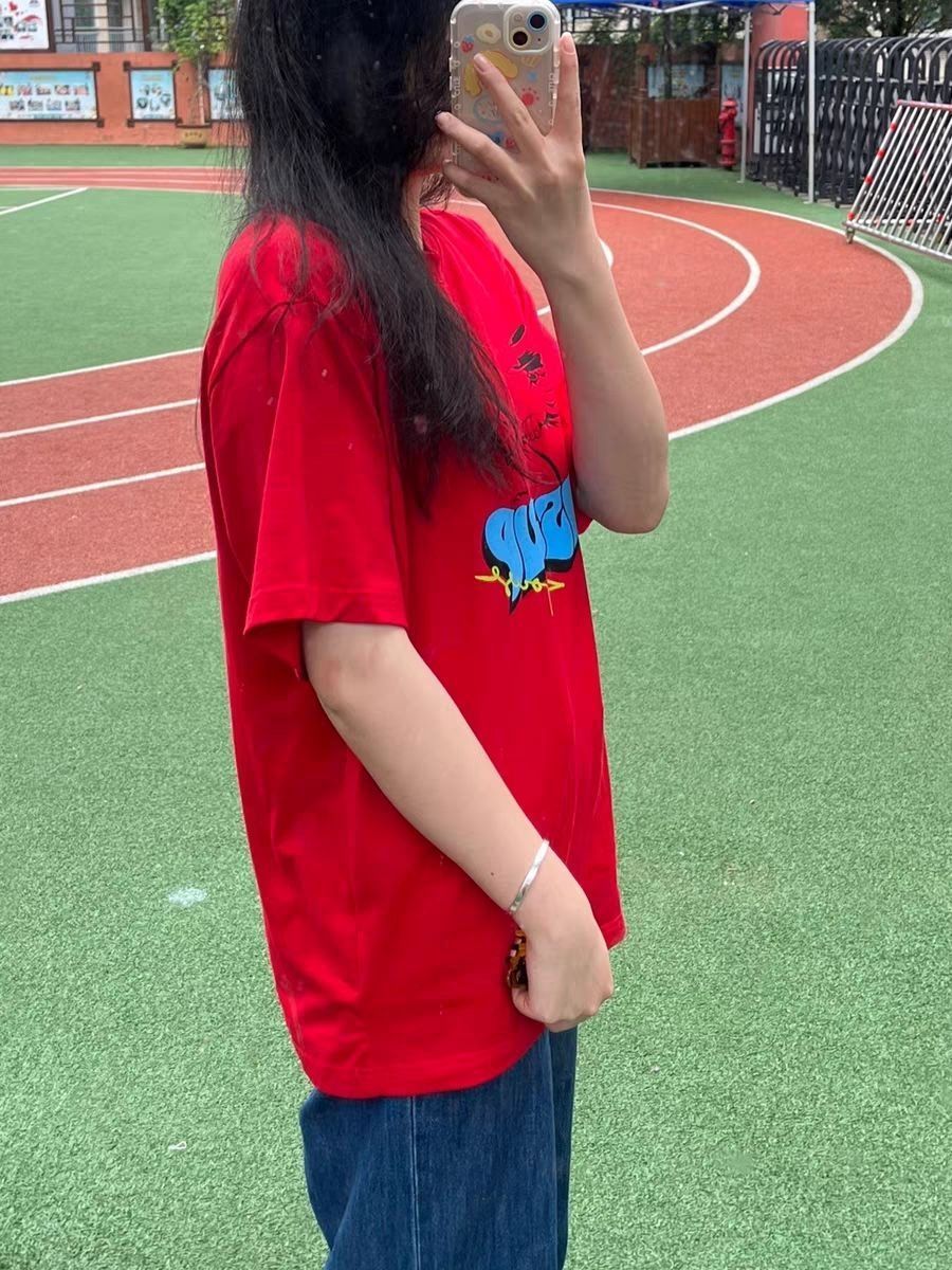 夏季必入？女孩的必备短袖