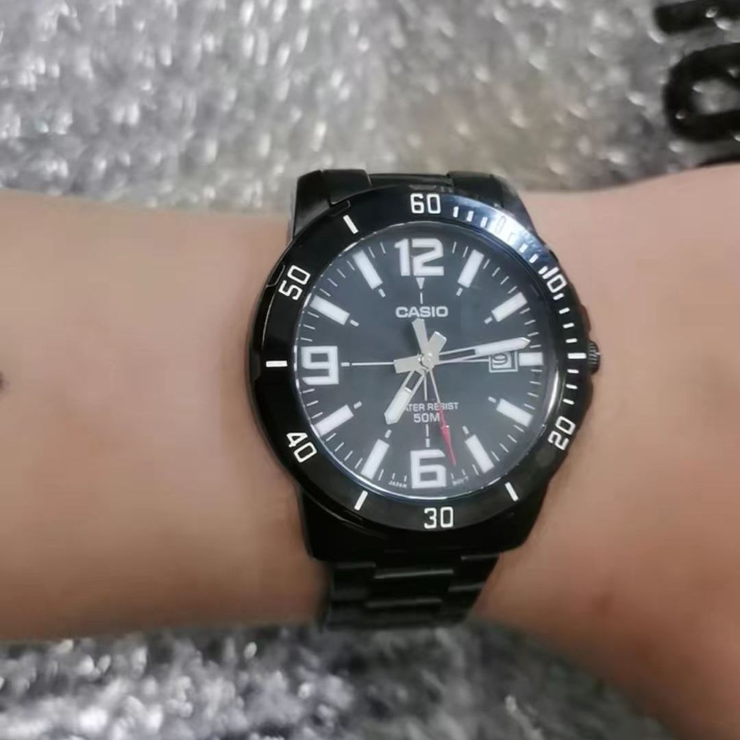Casio/卡西欧 Dress 经典简约精致时尚红色男表推荐
