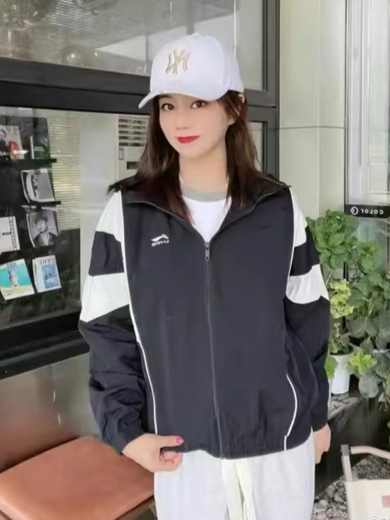 女孩子穿上也超好看的运动外套推荐
