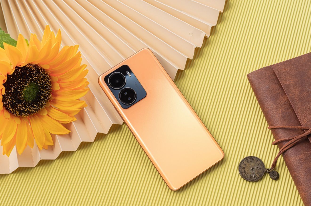 现在的安卓手机对快充技术的普及是真的快,