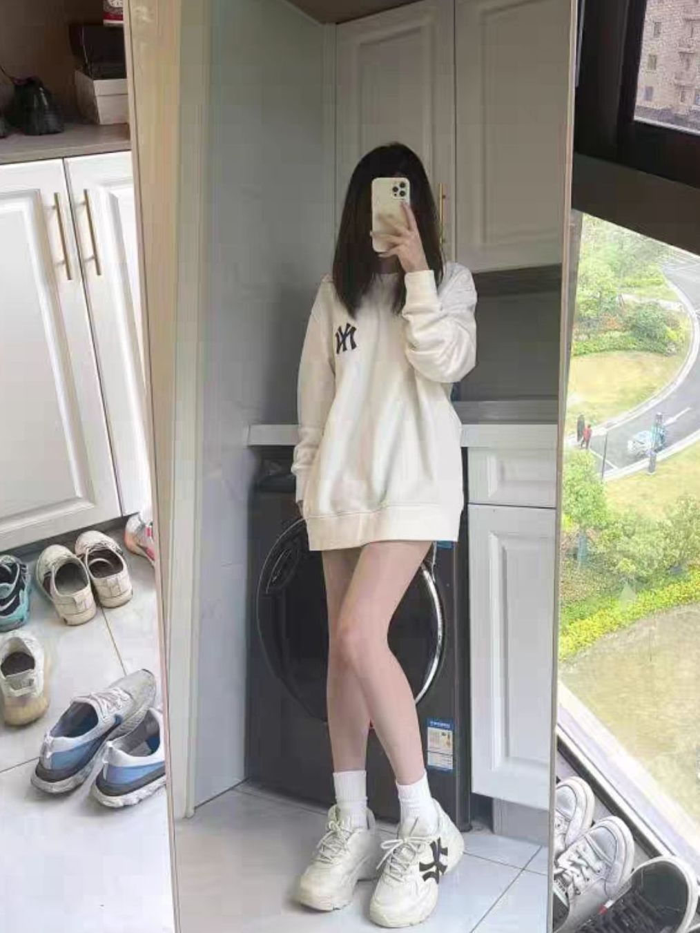 卫衣超适合下半身消失书穿搭哦