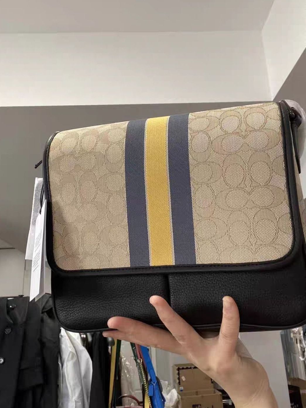 Coach  标志提花织物拼鹅卵石皮革单肩斜挎包分享