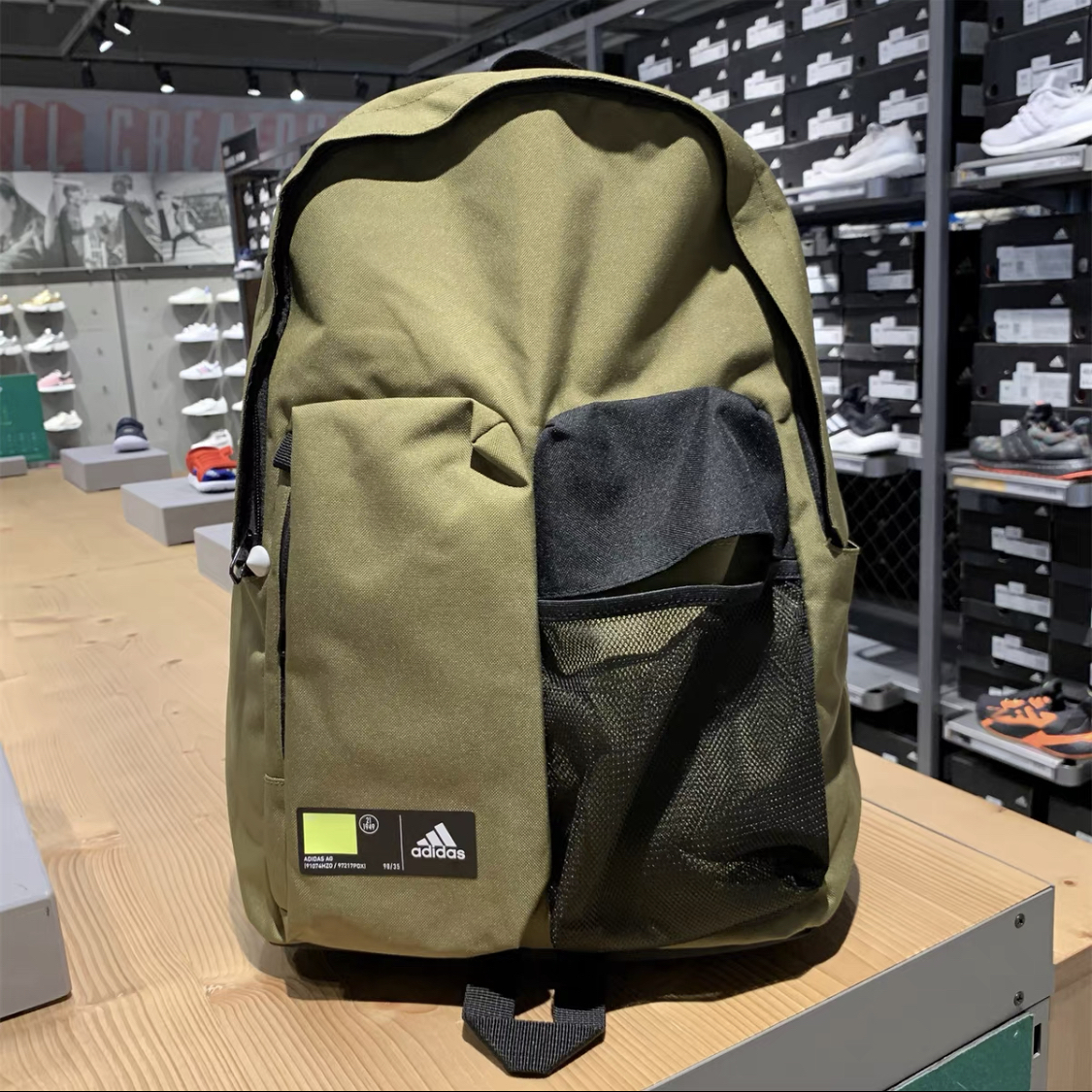 adidas 男女运动休闲双肩包分享