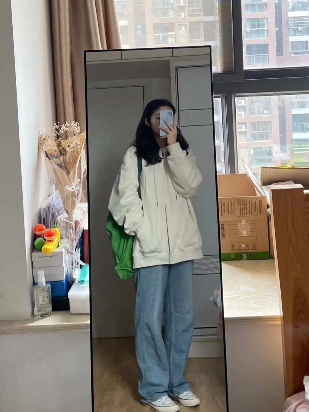 160/50|秋季穿搭｜白色卫衣外套简约百搭