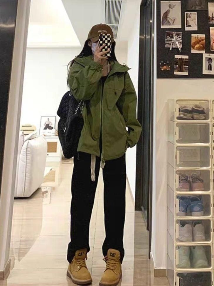 🔛秋季OOTD｜又到了穿“冲锋衣”的季节🔝✔️