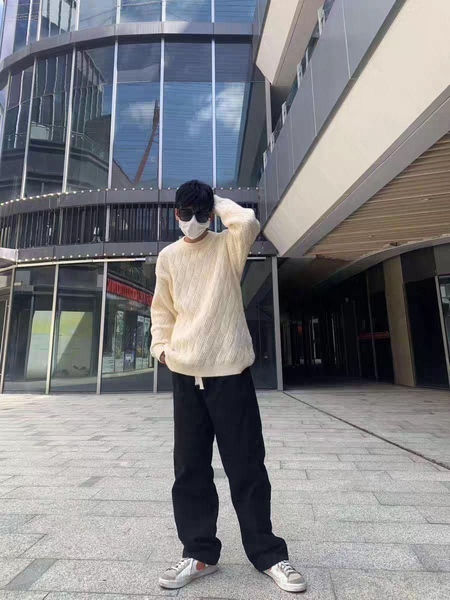 OOTD｜回归简单，日常通勤黑色卫裤穿搭绝了