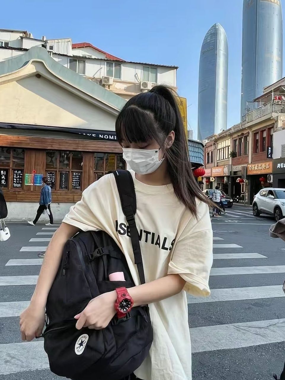 百搭红色经典手表