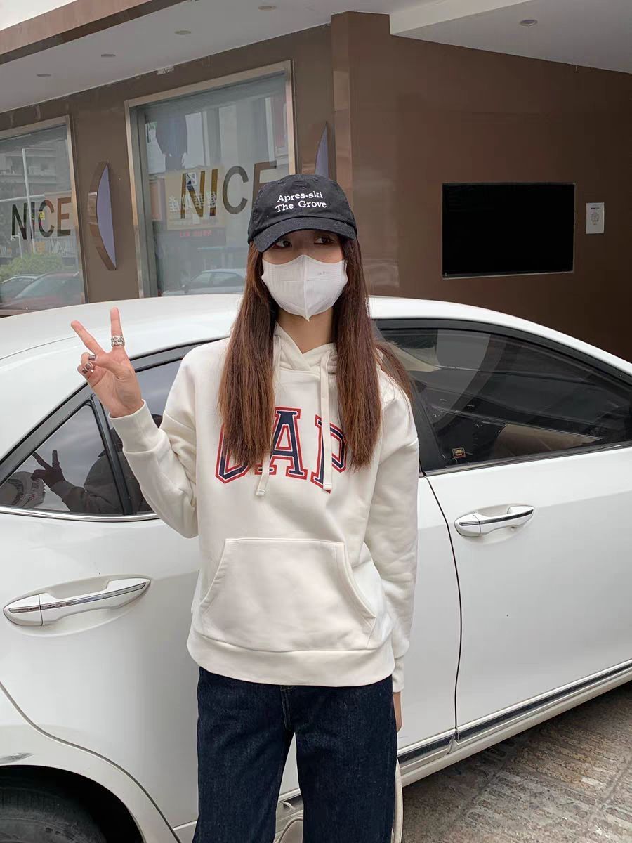 ootd 奶白色的卫衣好苏胡☁️