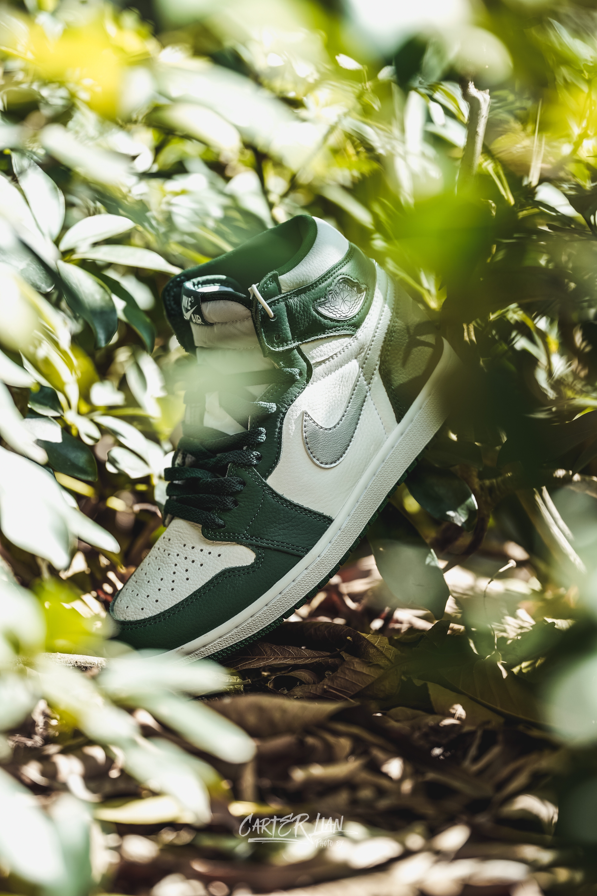 韭菜配色？皮质非常不错的AJ1白绿“Gorge Green”