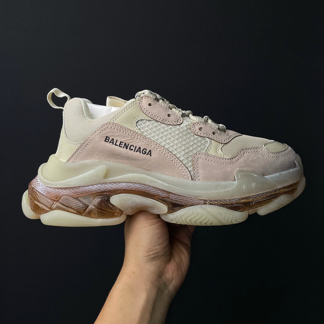 ⭐ Balenciaga 巴黎世家 Triple S Clear Sole 防滑
耐磨 时尚低帮老爹