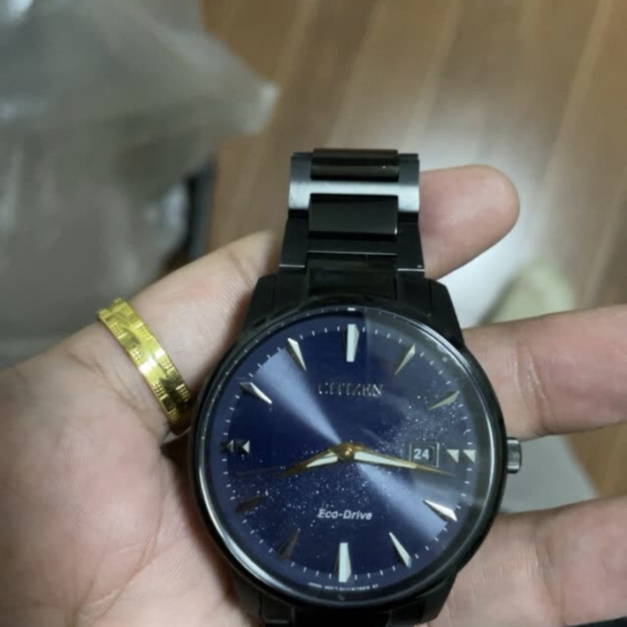 西铁城 光动能男女情侣手表石英表 BM7528体验分享