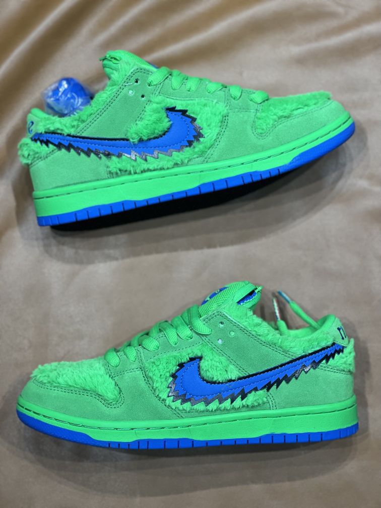 来看看那些天价Dunk  SB