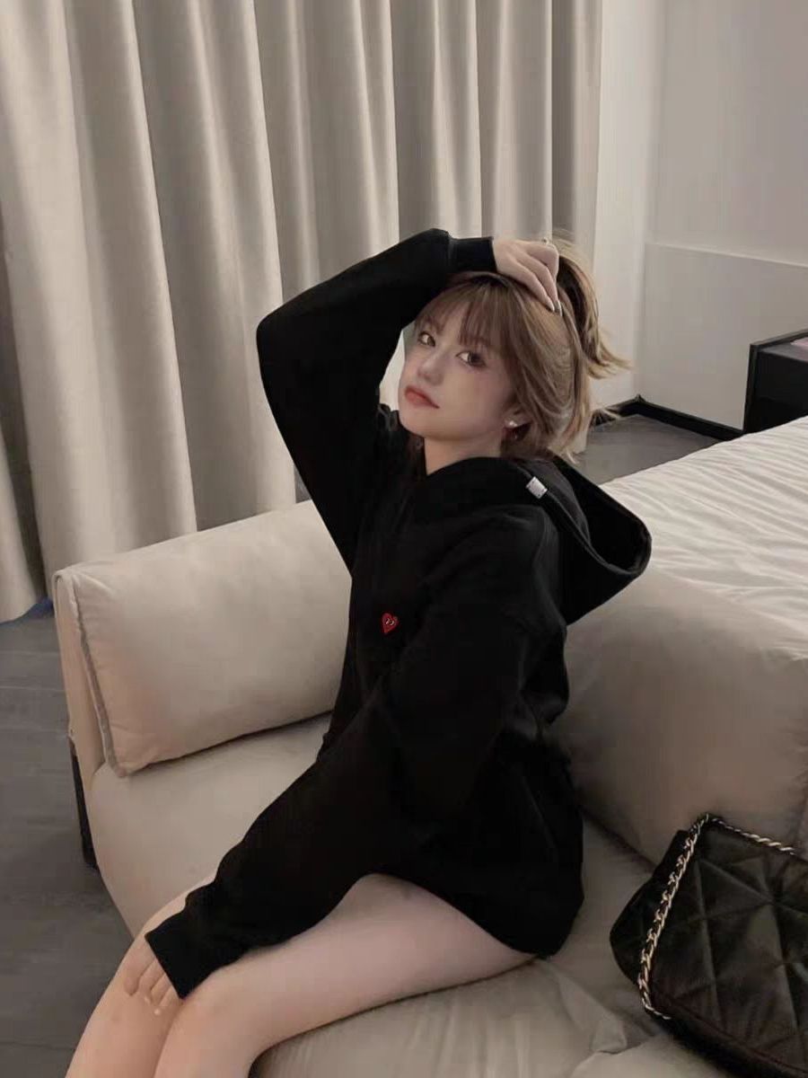 懒人穿搭｜秋冬穿宽松卫衣就是舒服自在