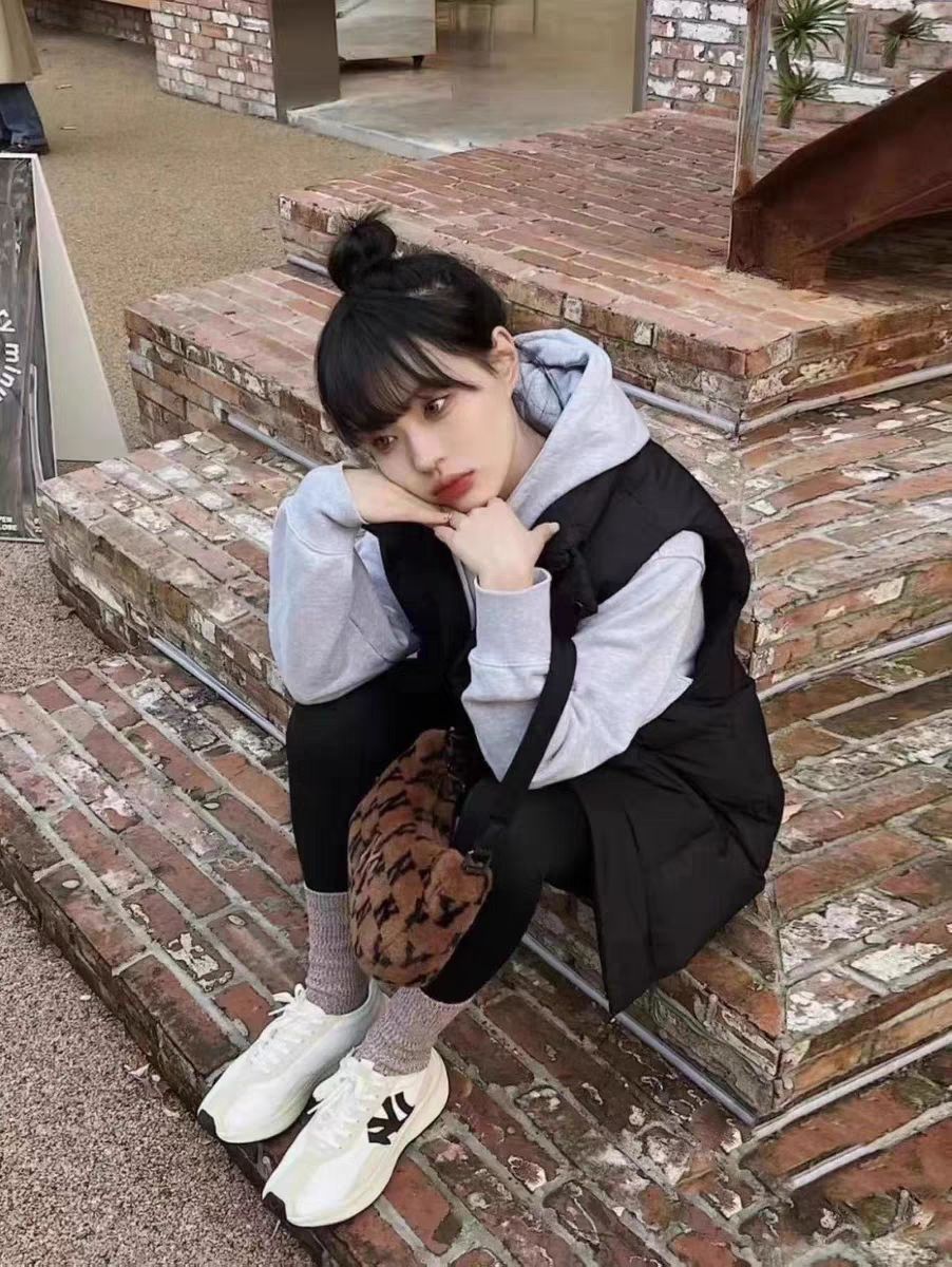 日潮马甲卫衣穿搭｜冬天不冷是假的