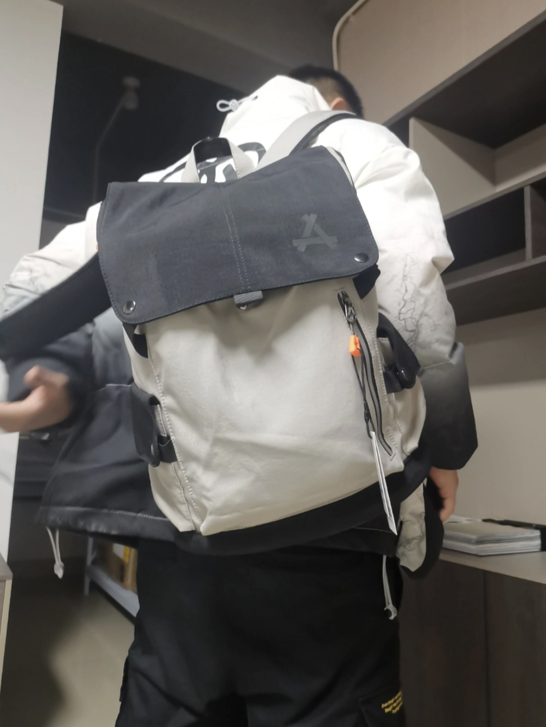 KONADCT 休闲电脑旅行包分享