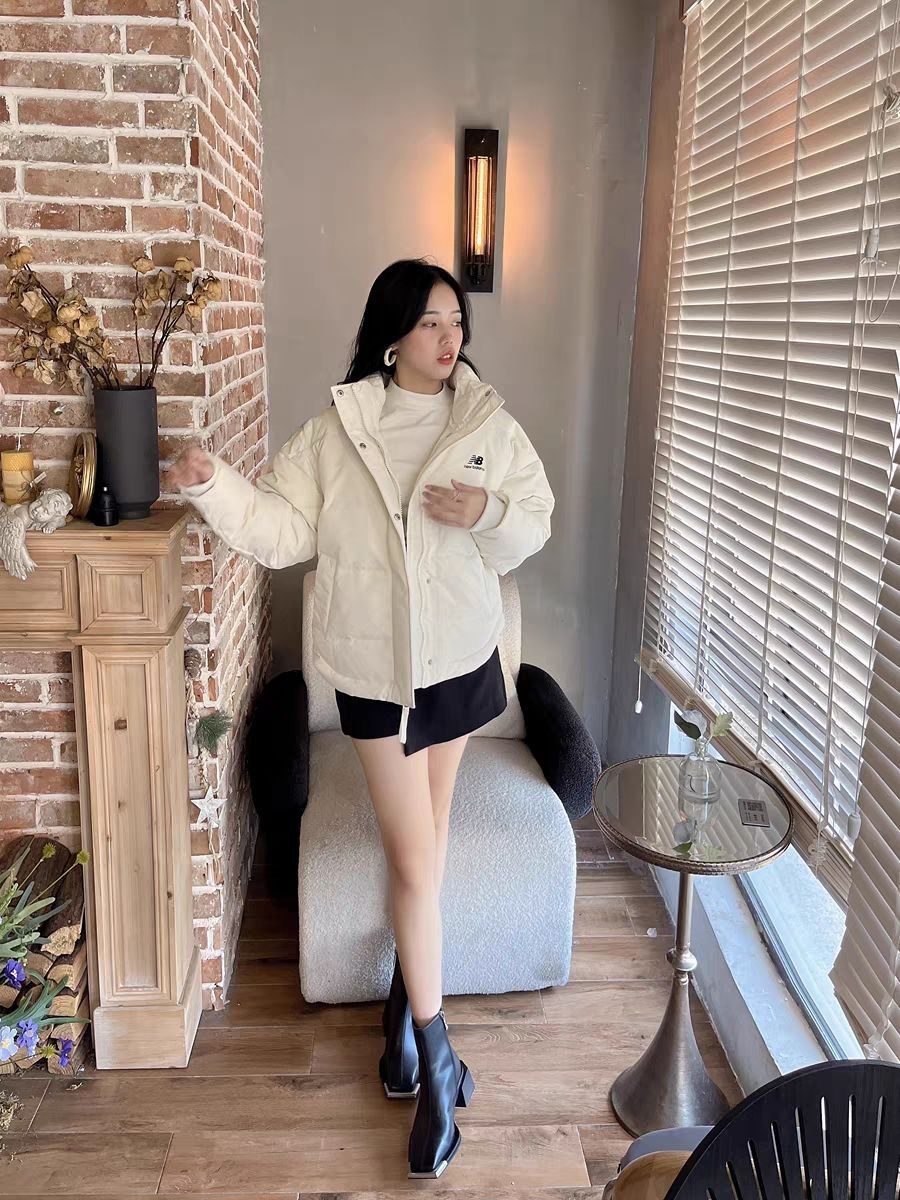 保暖又好看的秋冬羽绒服穿搭