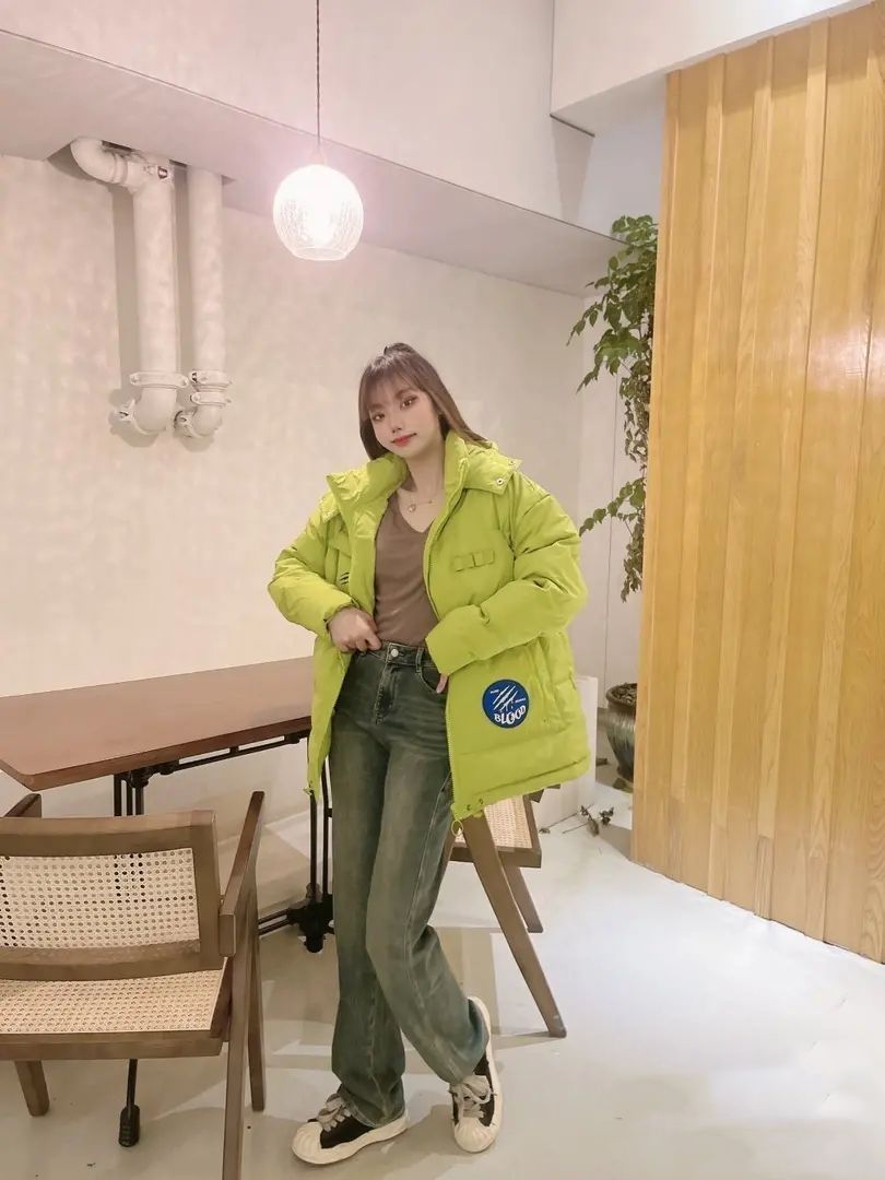 SuaMoment绣章加厚羽绒服别样穿搭