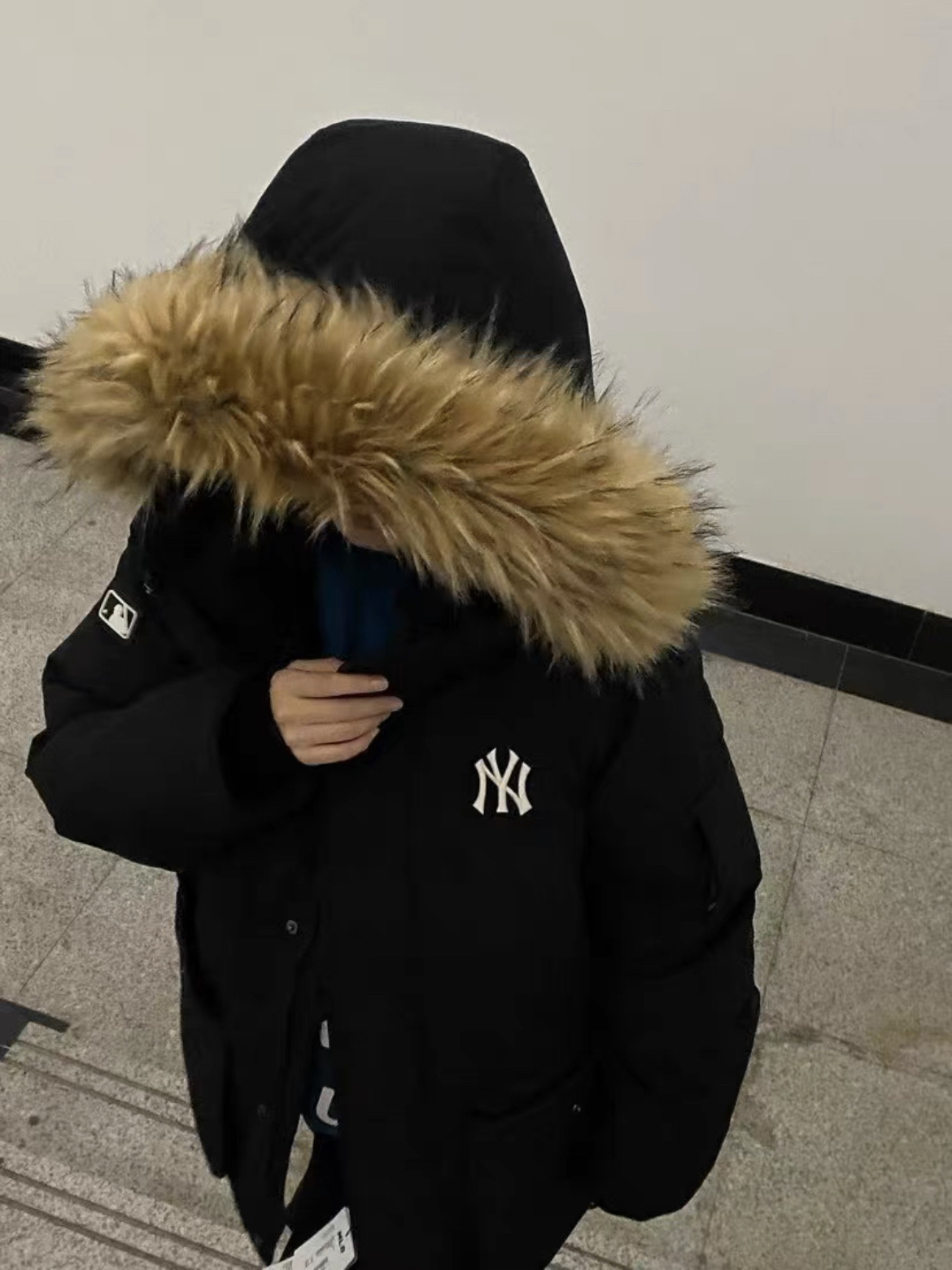 MLB 工装羽绒服上身，不一般的帅