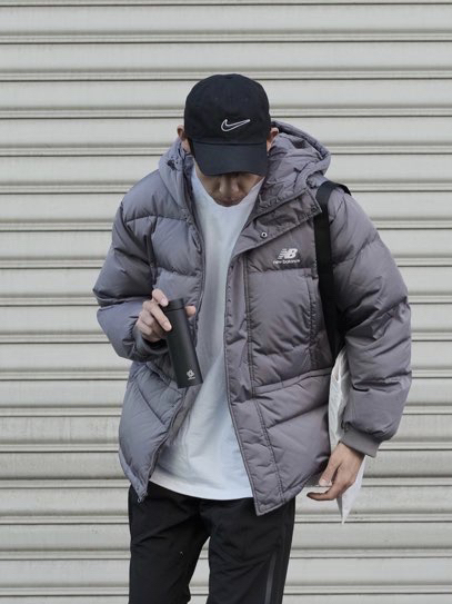 超级爱的休闲款羽绒服