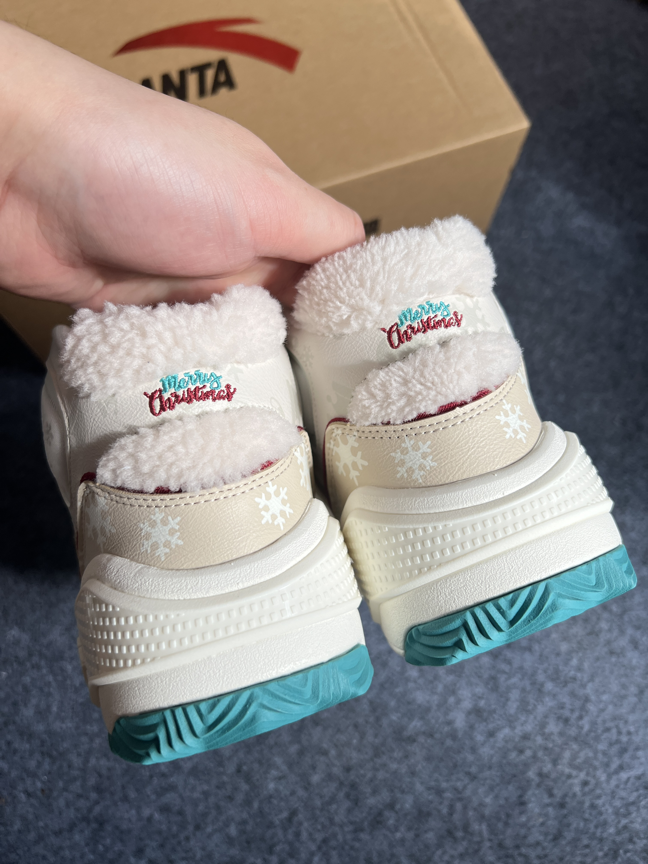 圣诞节就穿这个鞋子🎄