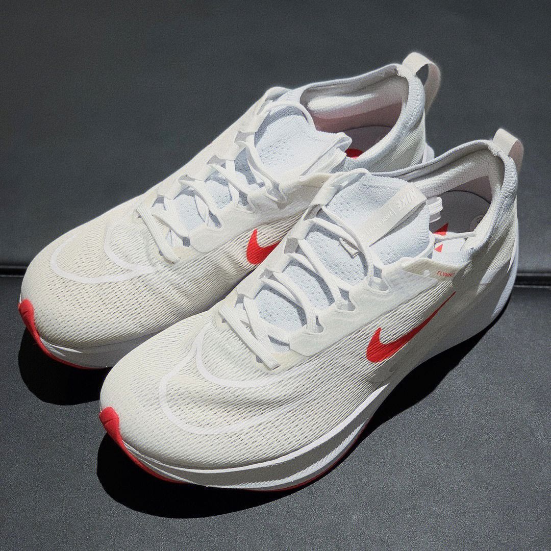 NIKE Fly4 白红配色