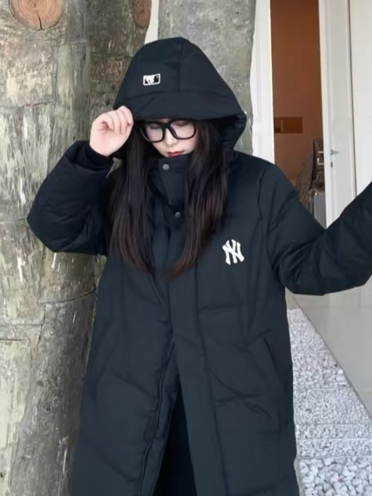 这款经典长款的羽绒服也太好看了吧