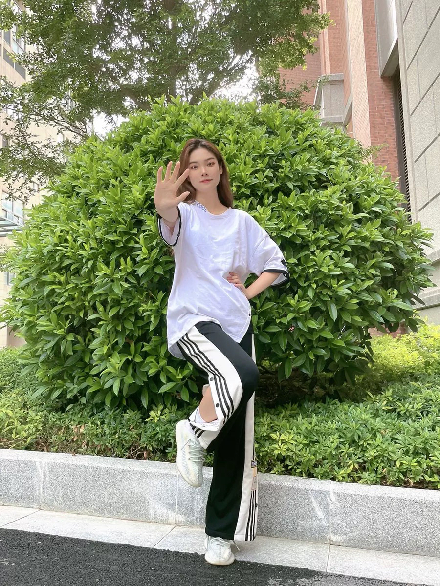 RBNT 终于买到了合适的排扣长裤