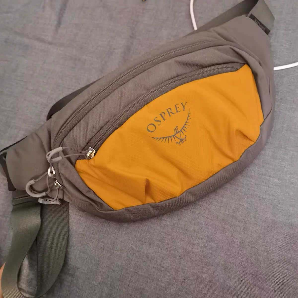 这腰包简约又百搭👍