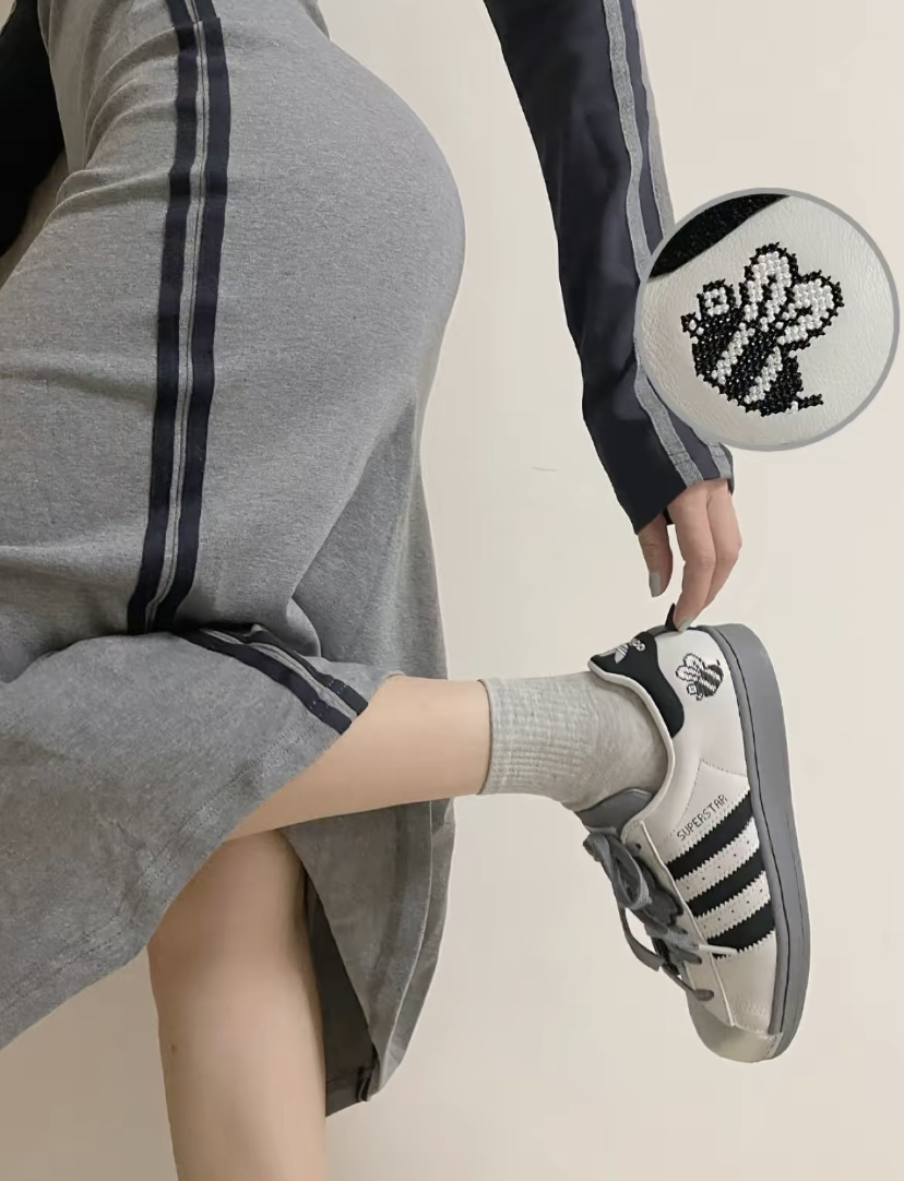 🐸谁没有adidas BABO黑化蜜蜂🐝 我都伤心