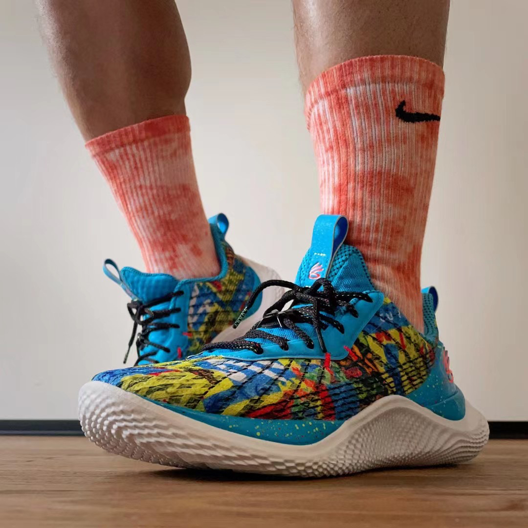 OOTD｜“可酸可甜” CURRY 10 糖果配色