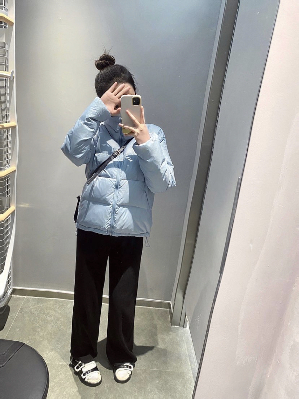 短款羽绒服怎么穿?