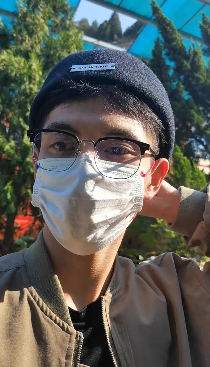 盛淮南同款的商务风金属半框眼镜