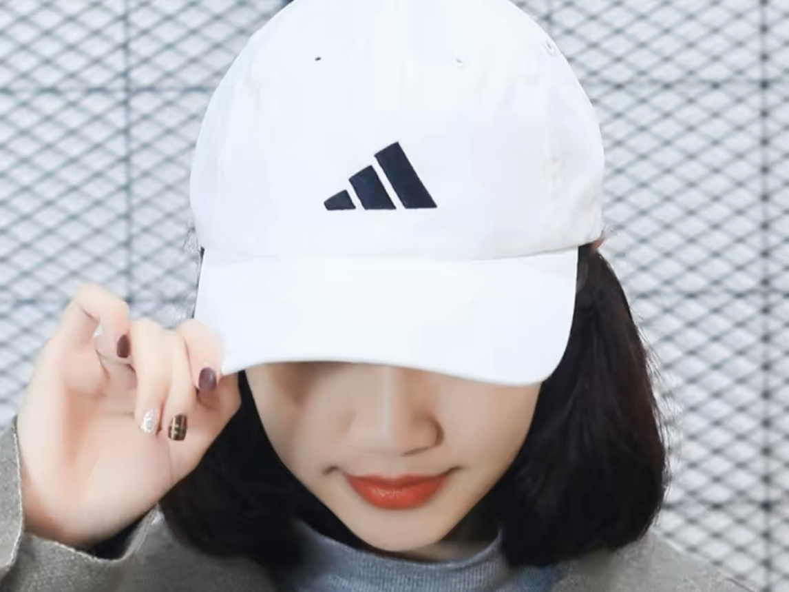 甜酷运动风搭配adidas帽子太好看了吧!