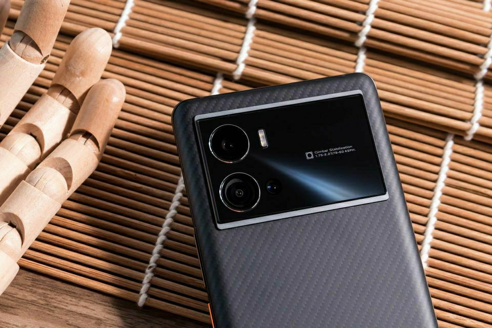 iQOO历史上制作成本最高的手机，iQOO 9 Pro赛道版已出炉