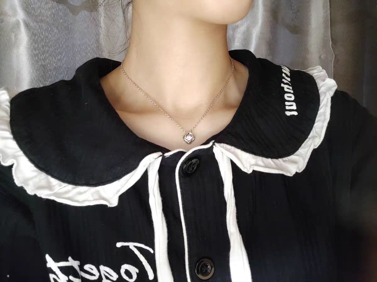 卡蒂罗 旋转星芒项链太适合作礼物啦