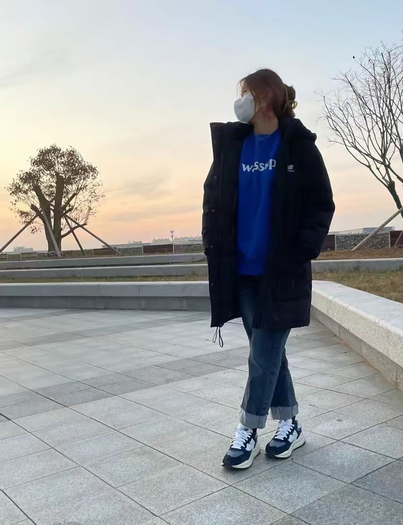 New Balance鸭绒连帽羽绒服随意搭配诶