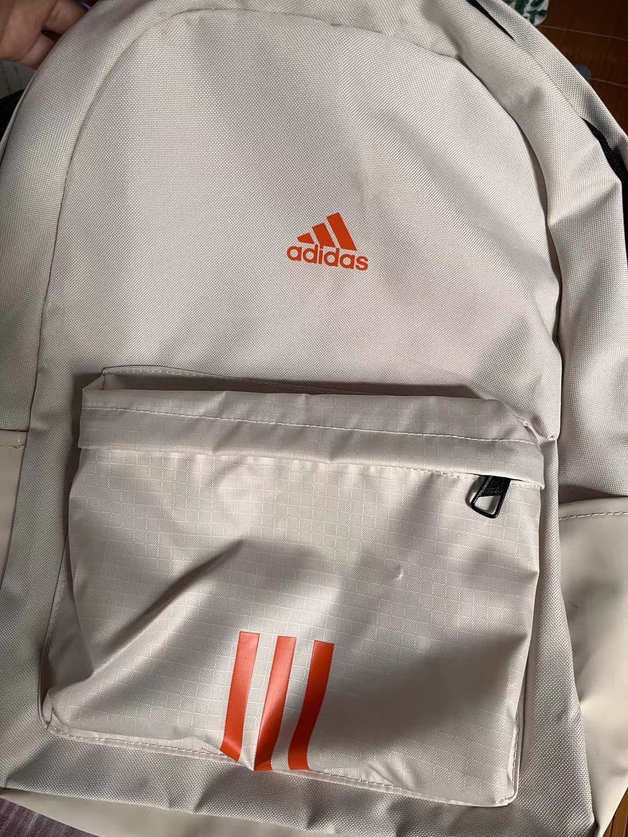 学生党好物，adidas米白色双肩包