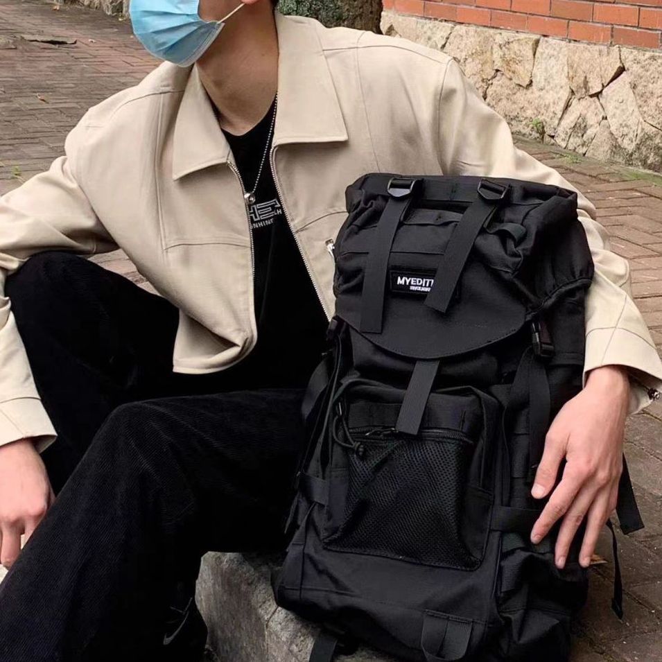超级帅的一款登山包来喽
