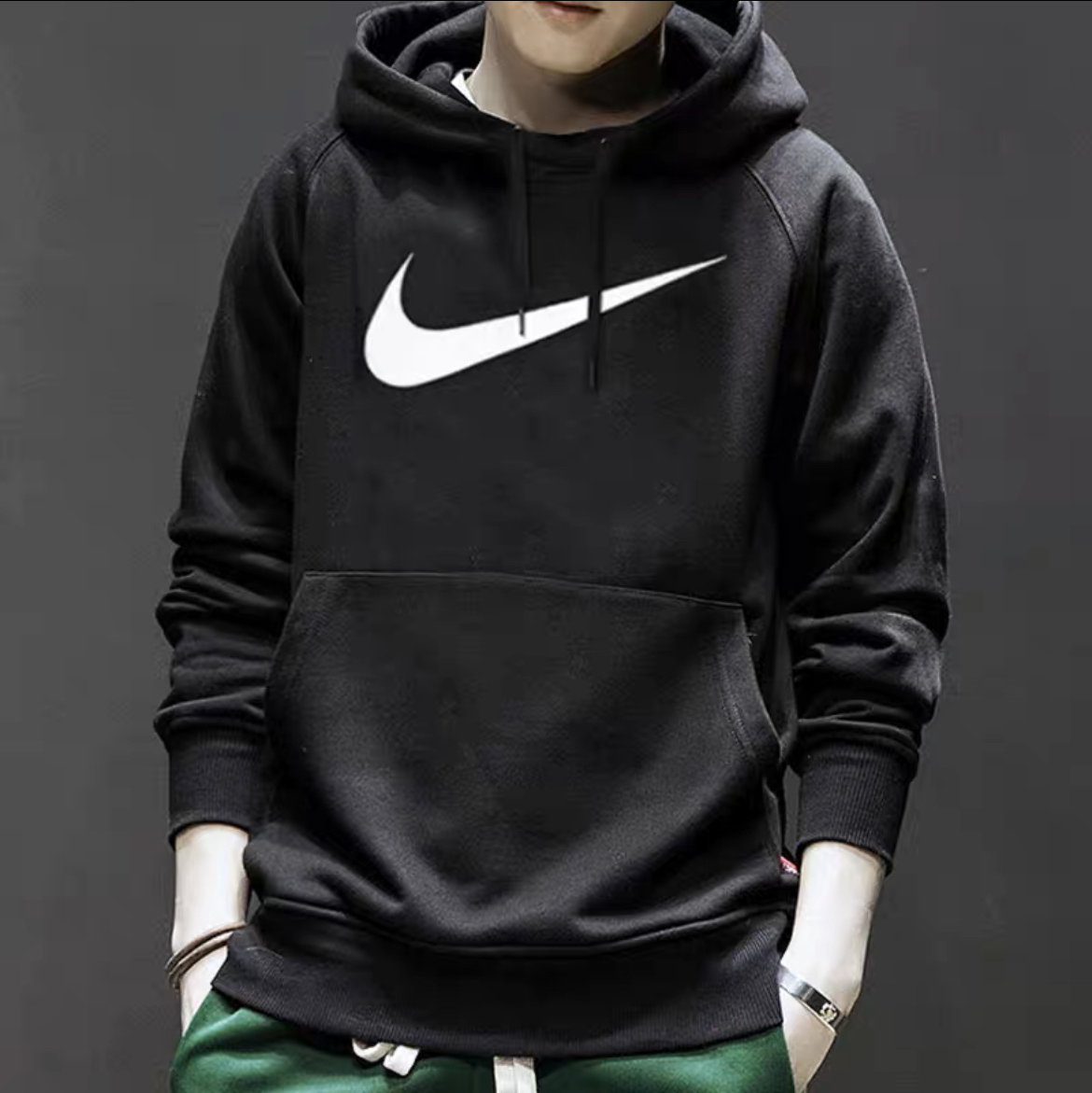 Nike 良心出品的连帽卫衣果断入手了