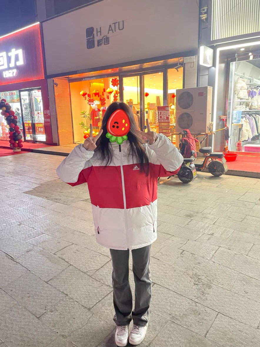 打破沉闷｜运动品牌羽绒服也可以日常好看