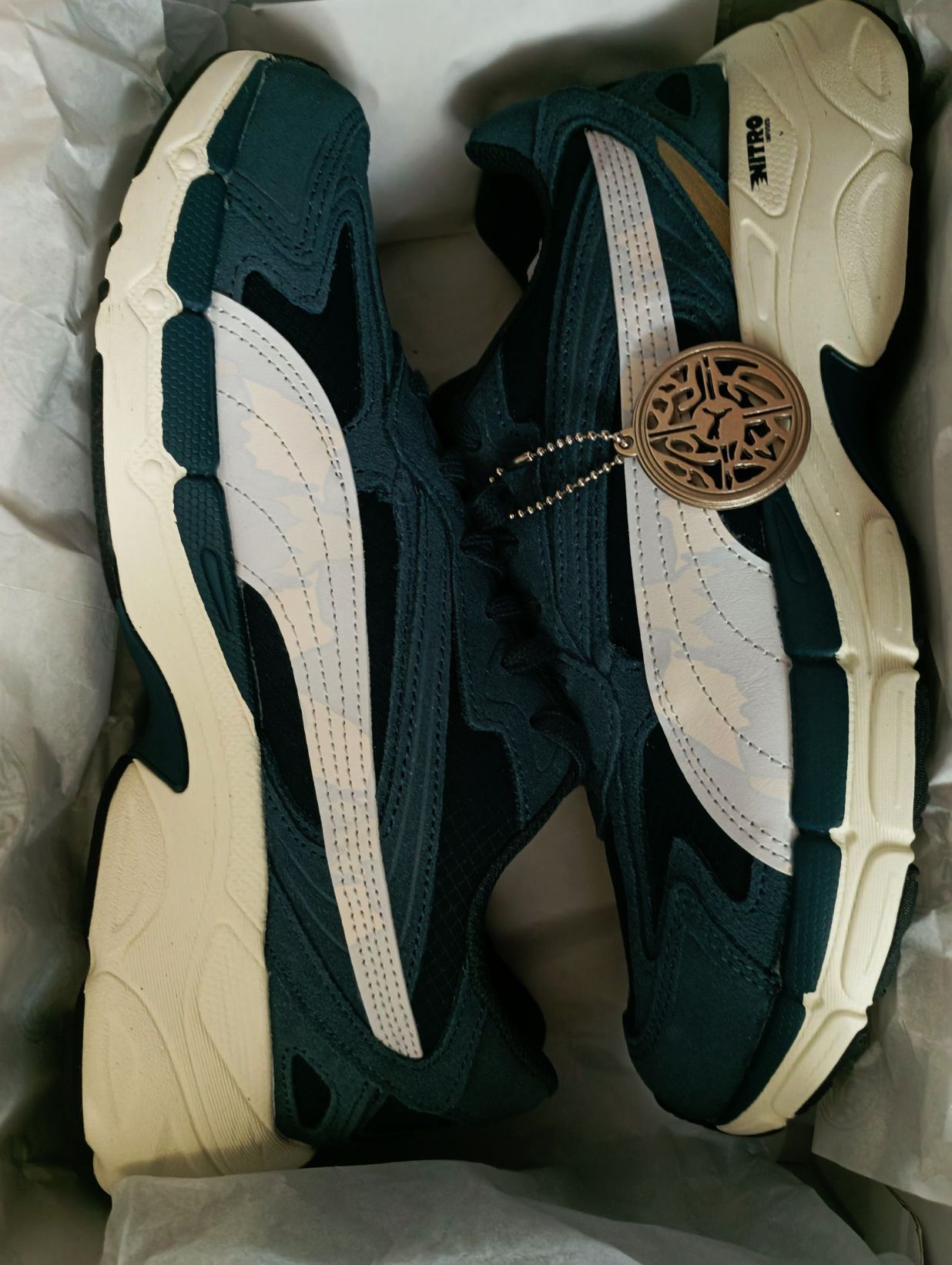 puma cny，其实新年元素看不到。鞋