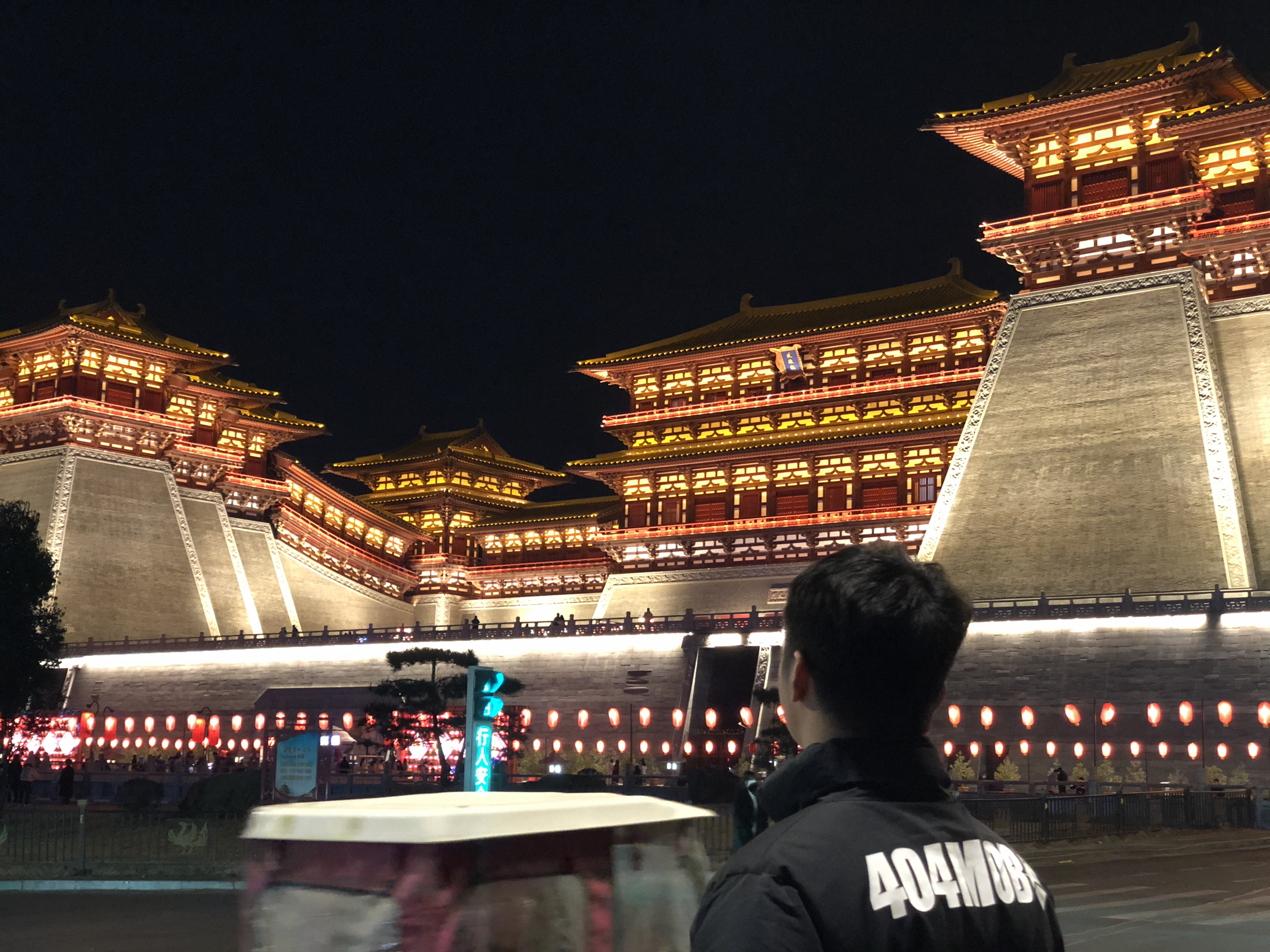🛒好物名称：404MOB棉服
🤔推荐理由