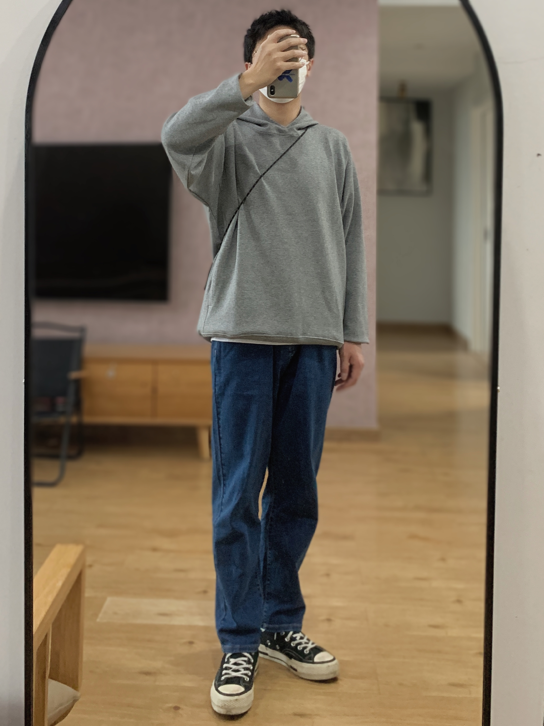OOTD | 简单的卫衣牛仔裤帆布鞋就很舒服🉑