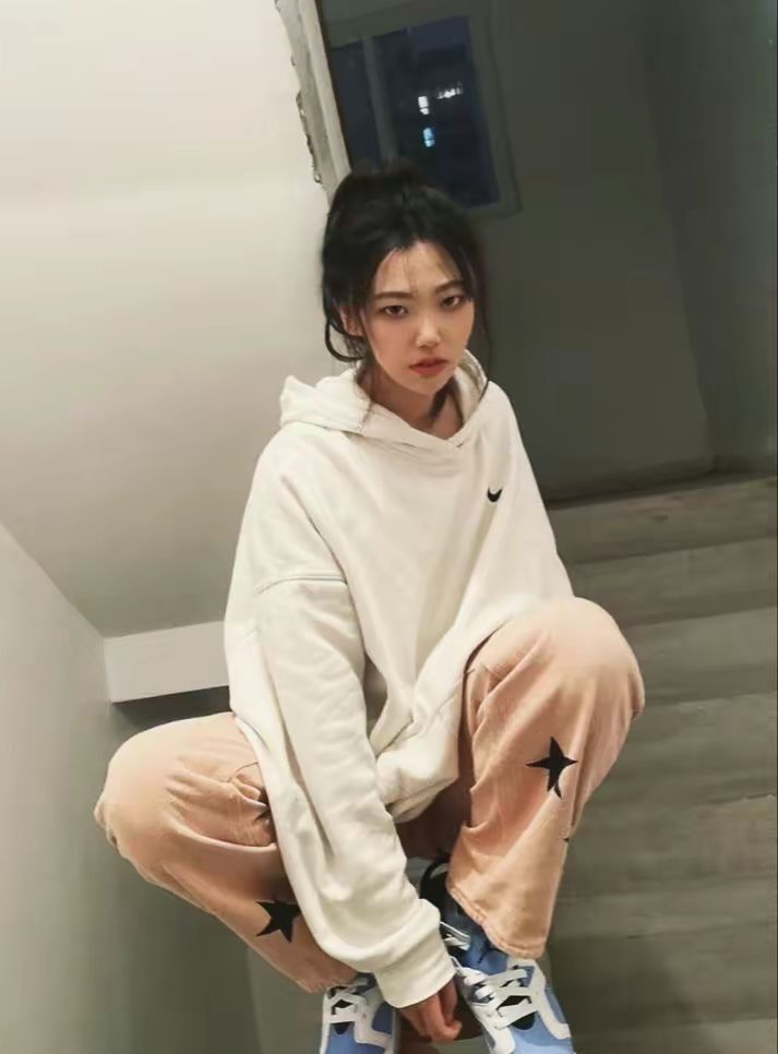 Nike的这款针织套头卫衣质量超级好
