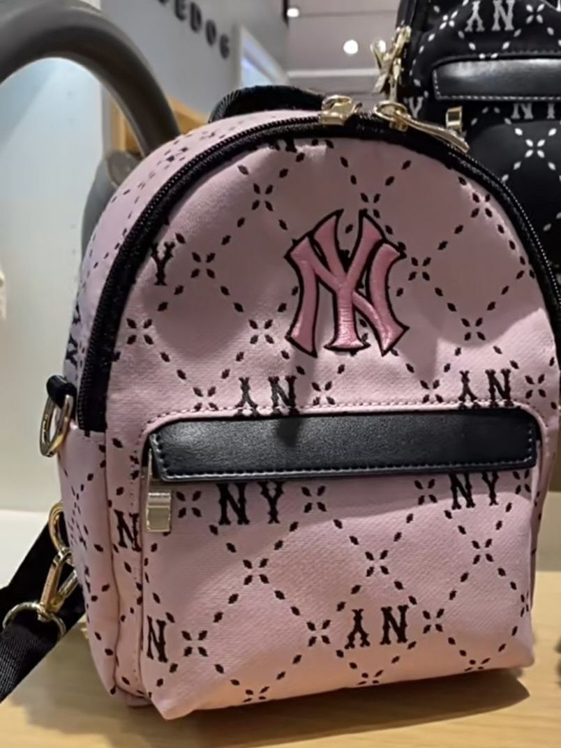 MLB 迷你老花钻石菱格双肩包 分享